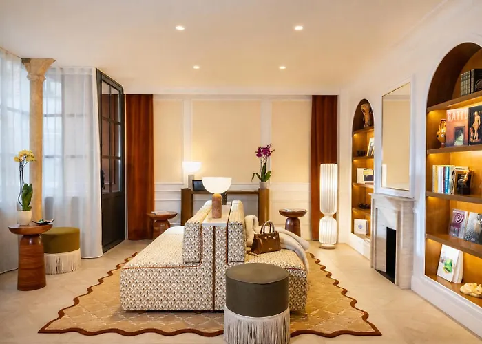 Almarine Eiffel Hotel & Spa By Malone Parijs